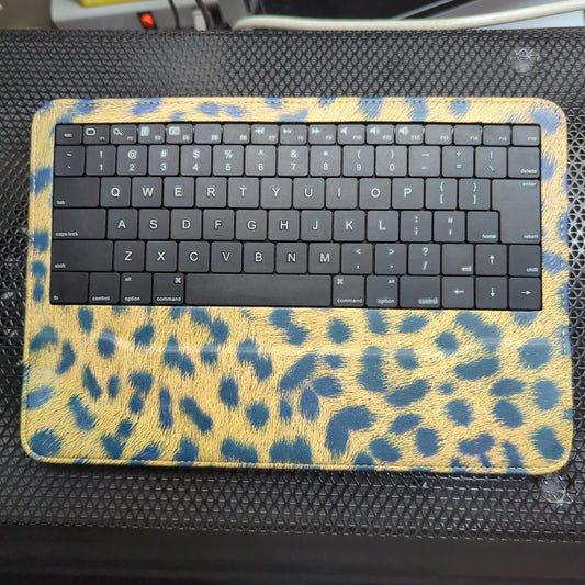 Bluetooth Keyboard with Leopard design